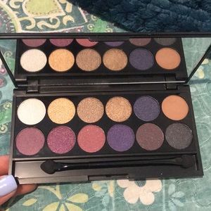 Sleek Makeup Eyeshadow Palette and Blush Palette